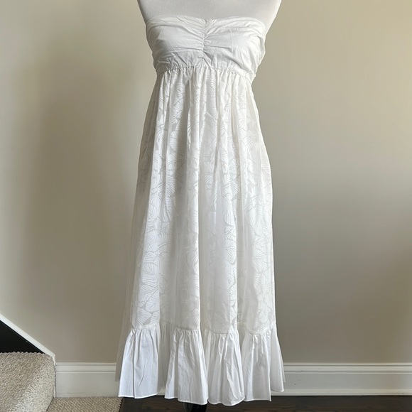 Island Company Dresses & Skirts - Long Tube top Floral Dress